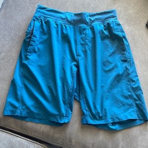 Mens medium lulu lemon shorts